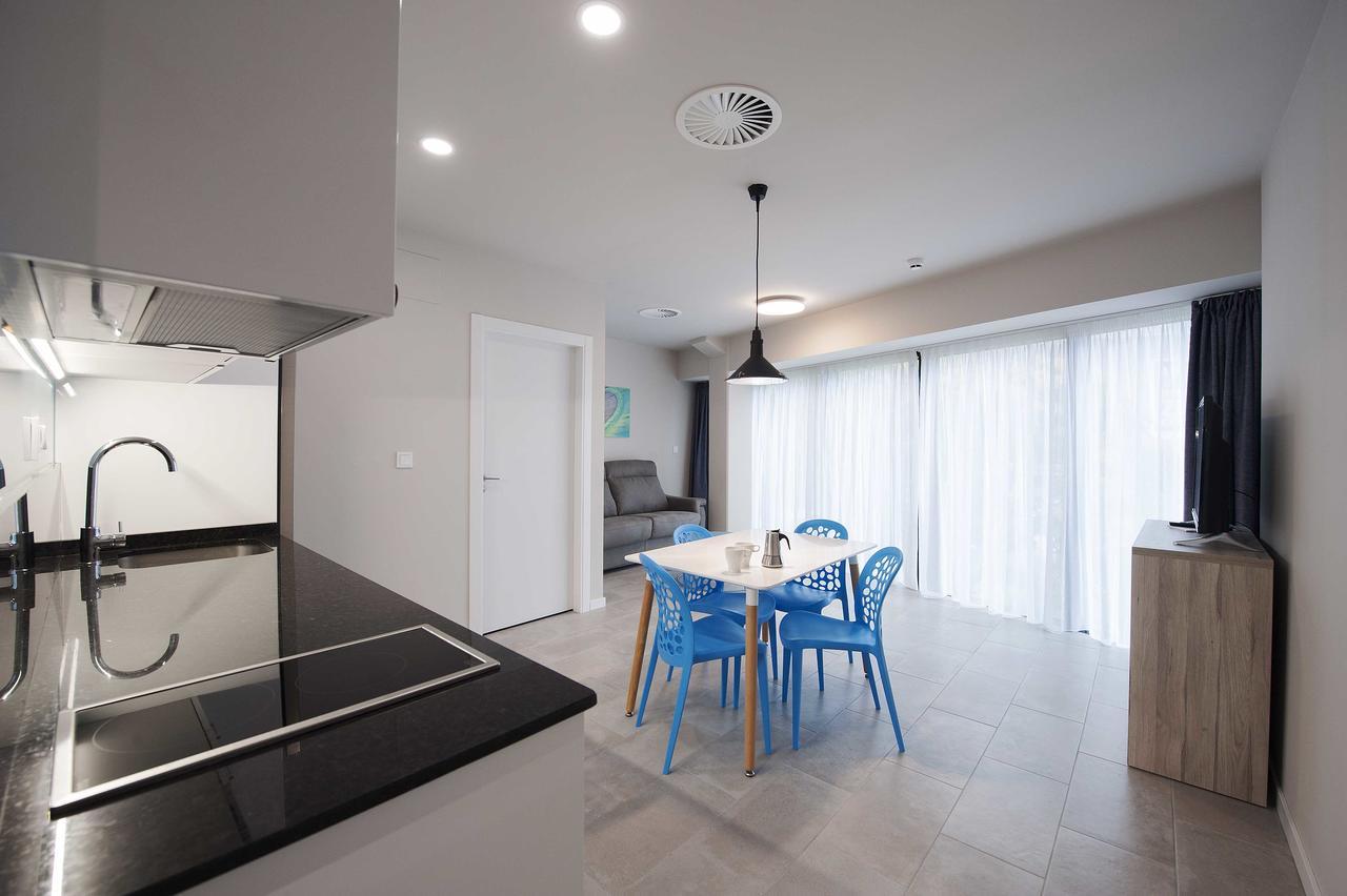 Apartamentos Divan Vitoria-Gasteiz Exterior foto
